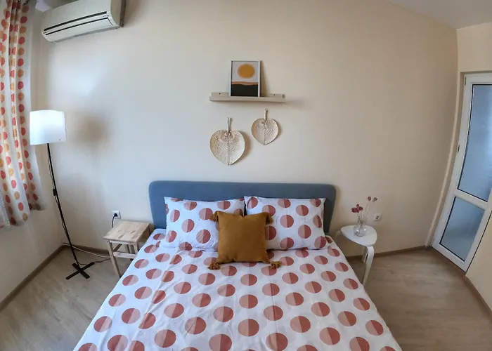 By The Cathedral, 1 Bed Flat Апартаменты *